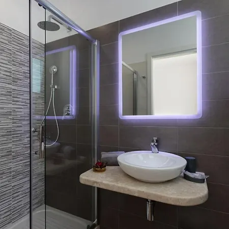فندق مبيت وإفطار Sirius Luxury