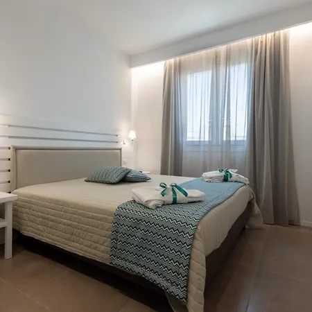 Sirius Luxury B&B 산비토로카포