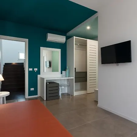 فندق مبيت وإفطار Sirius Luxury 4*